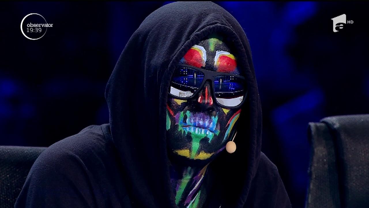 Mihai Bendeac pl&acirc;nge &icirc;n culisele X Factor