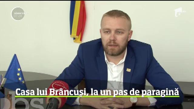 Casa &icirc;n care a locuit Constantin Br&acirc;ncuşi pentru un an, stă să cadă, deşi urmează să devină Muzeu Naţional care va purta şi numele artistului
