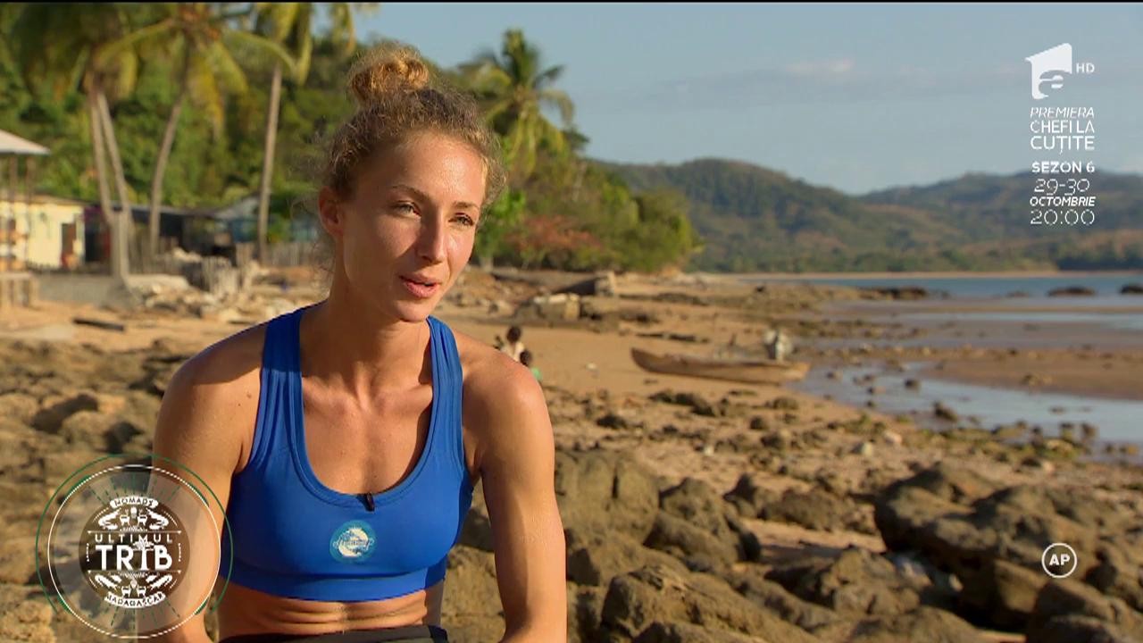 Cameleonii &icirc;nvață să facă clătite umplute cu banane