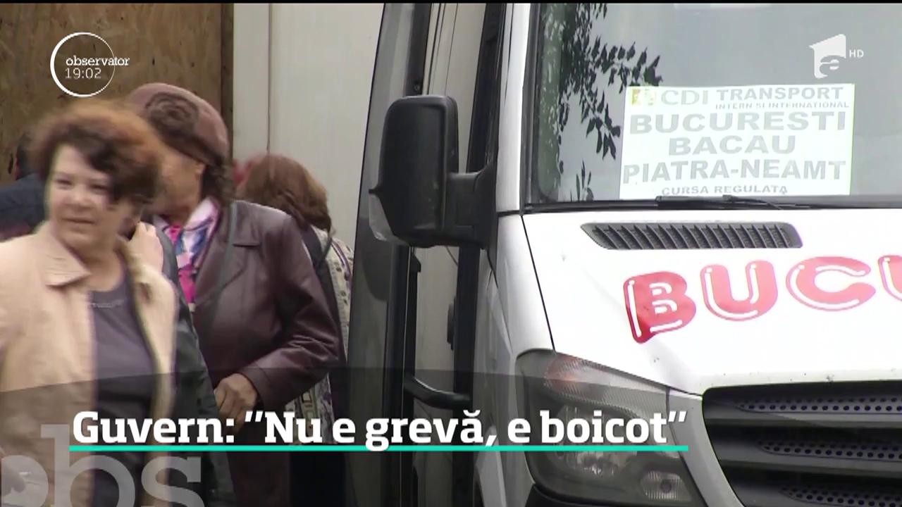 Greva transportatorilor a lăsat un milion de oameni, printre care mii de elevi, &icirc;n voia sorţii. Un război cu o miză de milioane