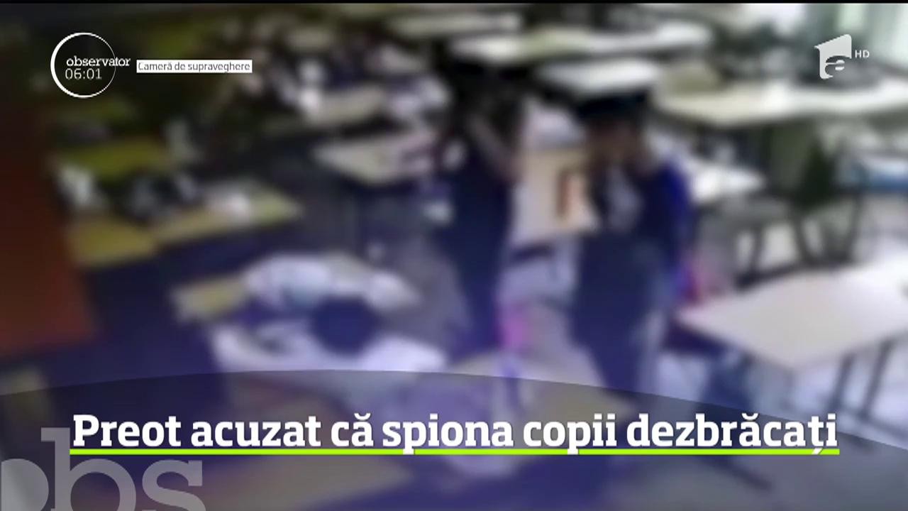 Un preot din Constanța este acuzat că spionează copii dezbrăcați