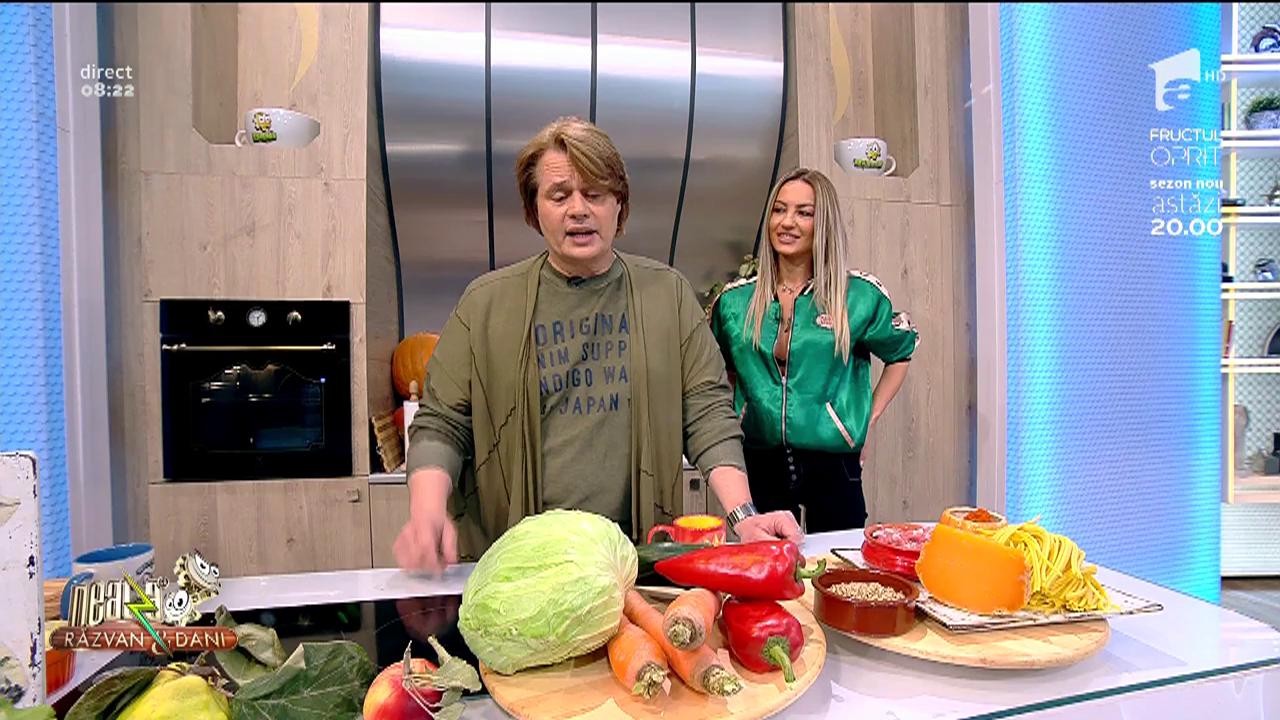 Reţeta zilei! Vlăduţ prepară "Tăiței cu varză"