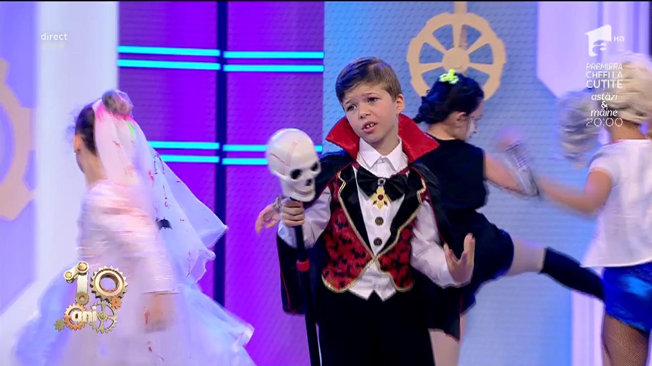 Andreas Maxer c&acirc;ntă, la Neatza, melodia &bdquo;Halloween&rdquo;