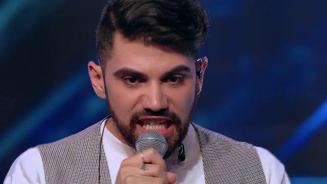 Jennifer Hudson - "One night only". Vezi cum cântă Vincenzo Vollaro, la X Factor!