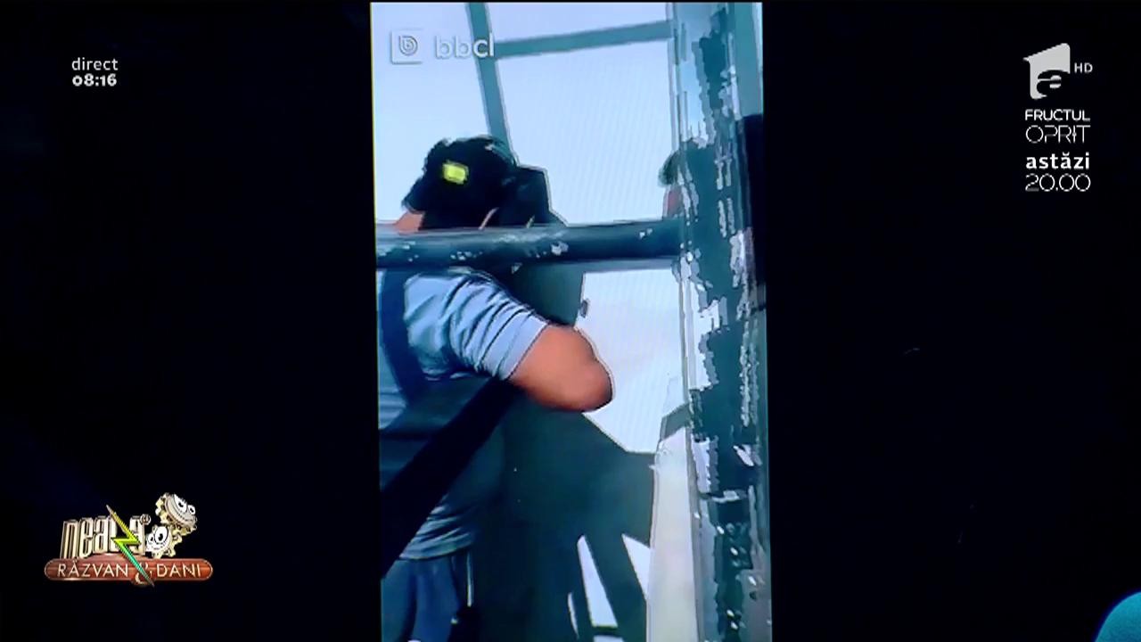 Smiley News. Dorel de Rom&acirc;nia, pistol cu apă! Stai să-i vezi pe cei din străinătate