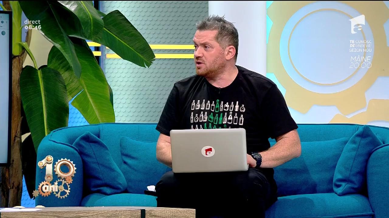 Smiley News. Episcolul Iuliu Hossu citește Proclamaţia de la Alba Iulia