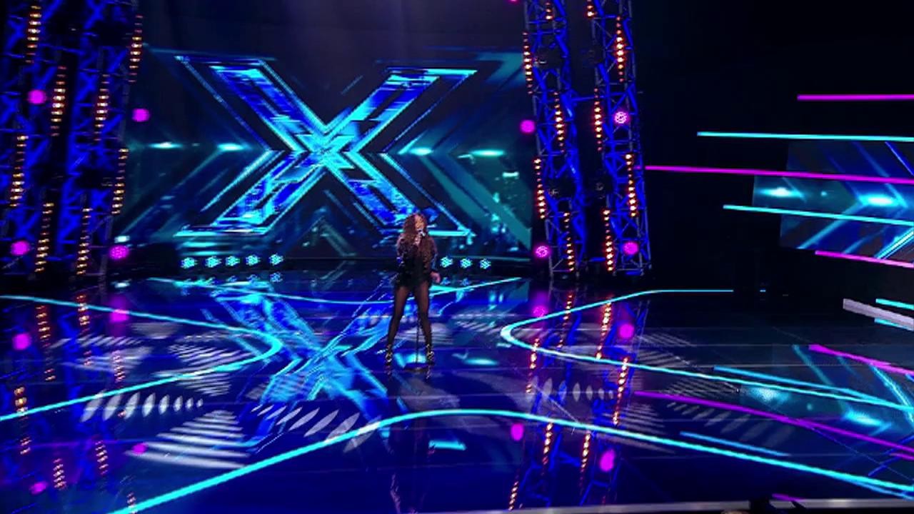 Bonnie Tyler - "Total Eclipse of the Heart". Vezi interpretarea Bellei Santiago, la duelul X Factor!