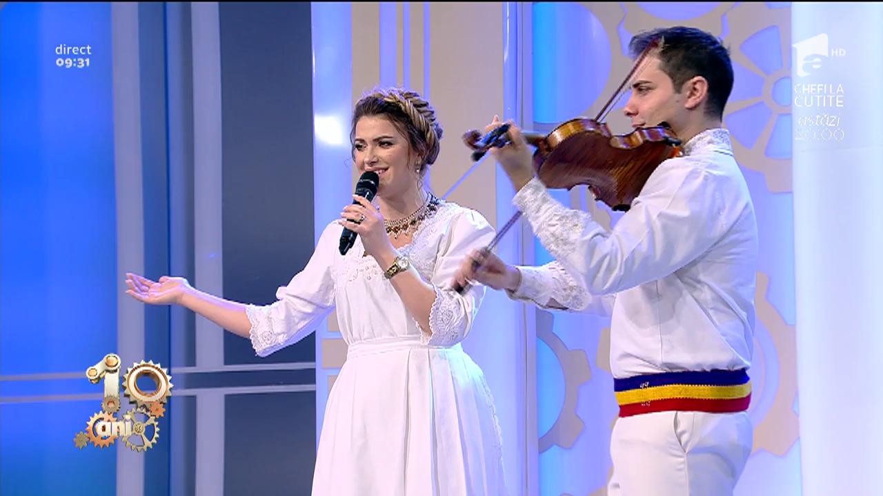 Lavinia Goste c&acirc;ntă, la Neatza, melodia "Floare roșie de mac"