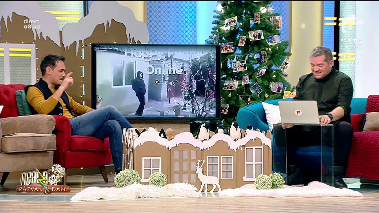 Smiley News. Acest spectacol de artificii este legal și gratis. Este cea mai bună și sigură alegere pentru seara de Revelion