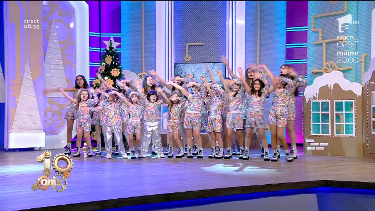 Grupul Vocal "Andante" - "Iarnă, albă iarnă"