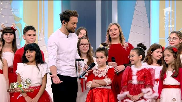 Ava și Melo Alegria c&acirc;nta, la Neatza, melodia "Este Crăciun!"