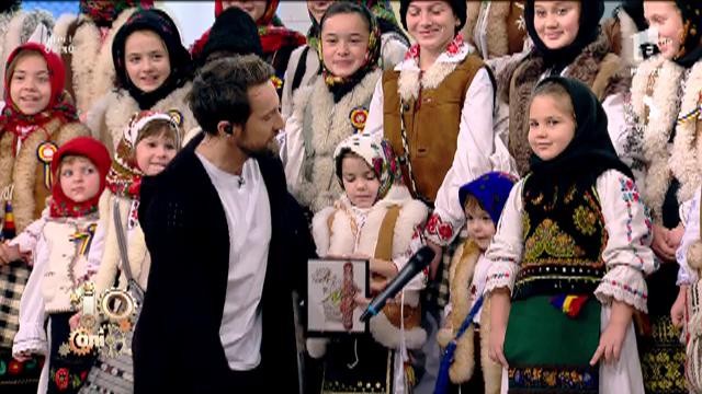 Clubul Vedetelor, Mugurii de Folclor c&acirc;ntă, la Neatza, melodia "&Icirc;i sara Crăciunului"