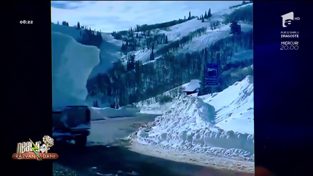 Smiley News. C&acirc;nd te-ai săturat să &icirc;ți deszăpezeşti mașina