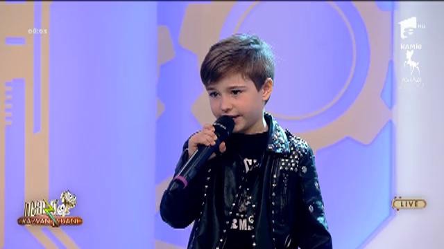 Sebi și Dani, foști concurenți ai sezonului 9 &bdquo;Next Star&rdquo;, c&acirc;ntă live piesa &bdquo;Banii vorbesc&rdquo;