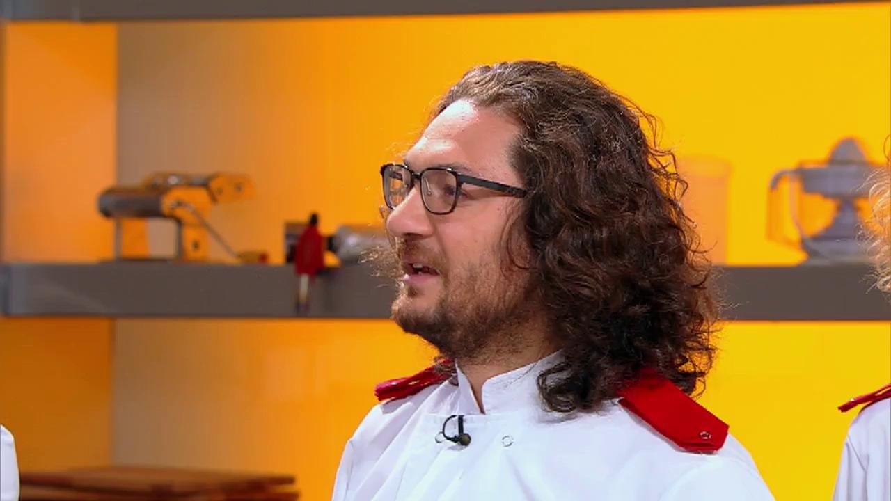 Echipa lui chef Florin Dumitrescu, schimbare de look radicală: ”Ne-am făcut toți creți. Vom fi și mai norocoși!”