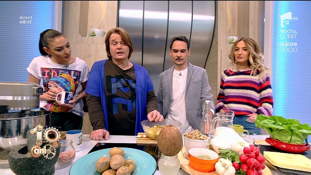 Rețeta zilei: P&acirc;ine veselă. P&acirc;ine umplută cu cartofi copți și un  fondue delicios