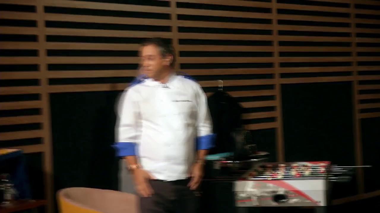 Chef Sorin Bontea și Chef Cătălin Scărlătescu s-au &icirc;mpăcat &icirc;n culisele emisiunii  "Chefi la Cuțite"