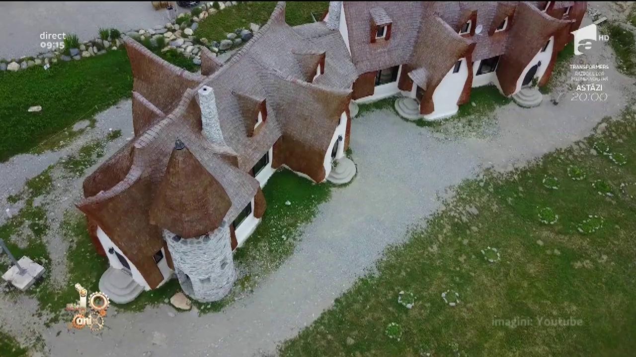 Povestea castelului de Lut Valea Z&acirc;nelor. Răzvan Vasile: &rdquo;C&acirc;nd am &icirc;nceput să construim, chiar și prietenii nostri ne spuneau că suntem nebuni&rdquo;