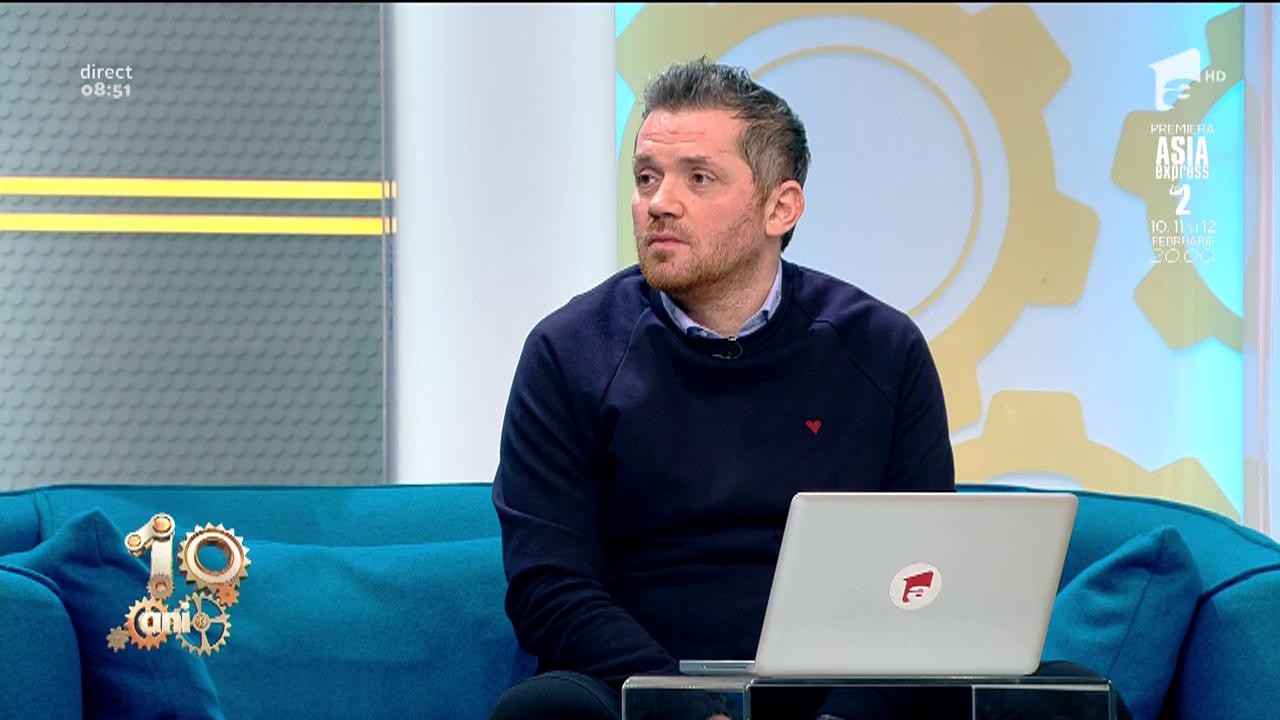 Smiley News. Săritul &icirc;n pat, pasiunea unui copil din Rusia