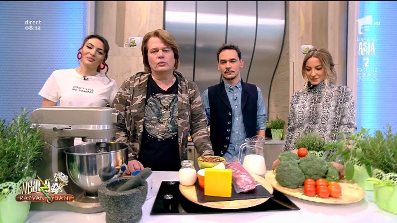 Reţeta zilei: Muşchiuleţ magic. Mușchiuleț de porc cu cartofi copți, broccoli și sos de br&acirc;nzeturi