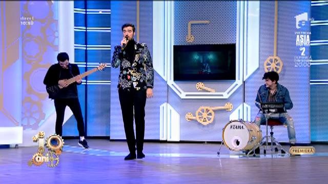 Liviu Teodorescu c&acirc;ntă, la Neatza, melodia "Luna Plină"