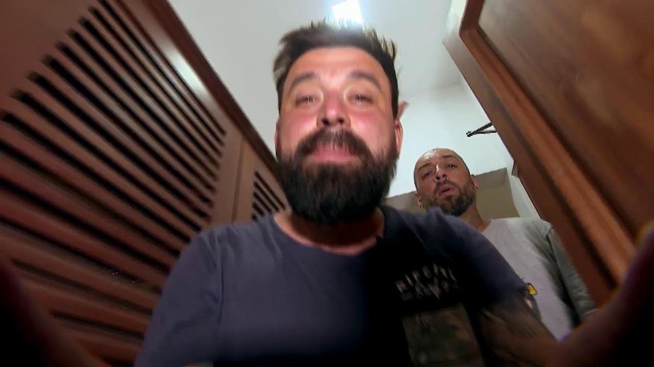 Prea multă imunitate strică! Oase a distrus ventilatorul din camera de hotel: "S-a str&acirc;mbat elicopterul!"