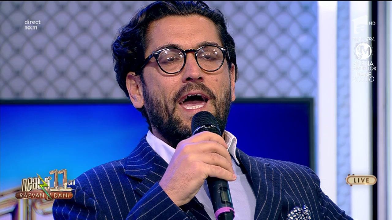 Cezar Ouatu c&acirc;ntă live, la Neatza, piesa "Parla Piu Piano"