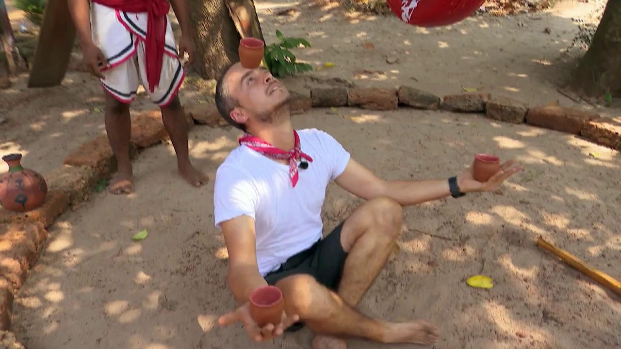 Vedetele din Asia Express, antrenament spartan la Școala de Arte Marțiale. George Vintilă: &rdquo;Mă dureau degetele de la m&acirc;ini, deja mă zg&acirc;riasem. E foarte complicat!&rdquo;