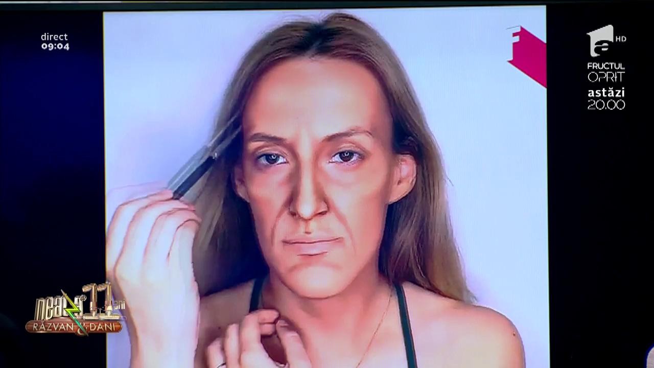 Smiley News. Femeia cu o 1000 de fețe. Se transformă &icirc;n orice personaj vrea