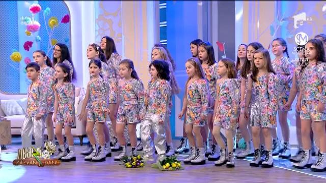 Grupul Vocal "Andante" interpretează melodia "Mama, doar mama"
