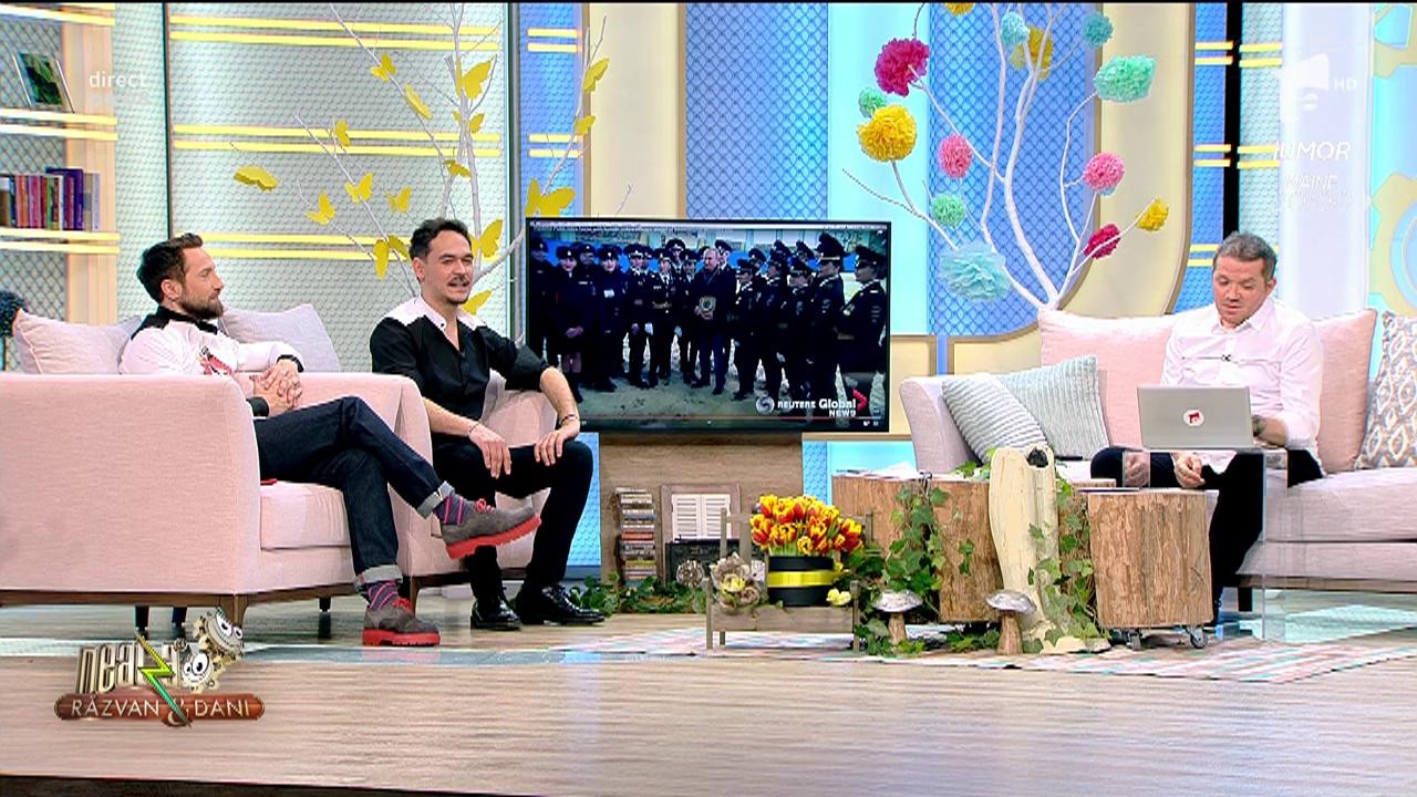 Smiley News. Vladimir Putin a defilat călare &icirc;mpreună cu polițistele din Moscova