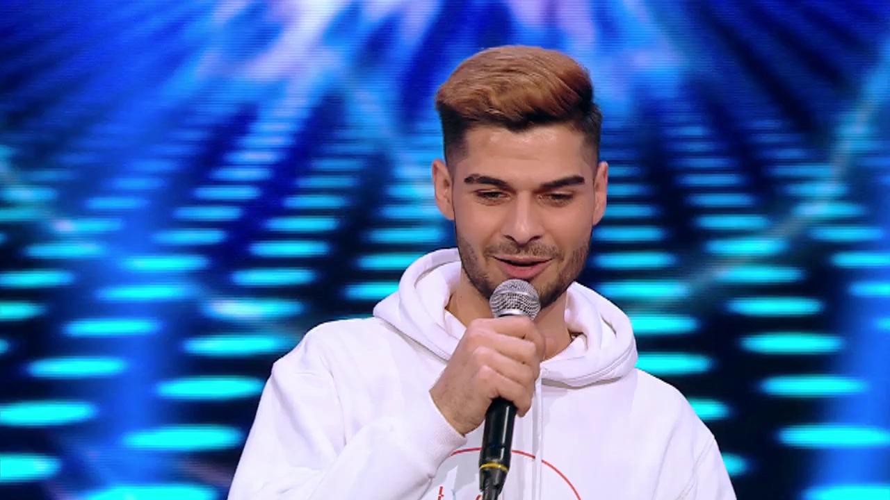 Andrei Voicu a venit la iUmor cu piesa Fata de la țară! Cheloo: O melodie de trei lei