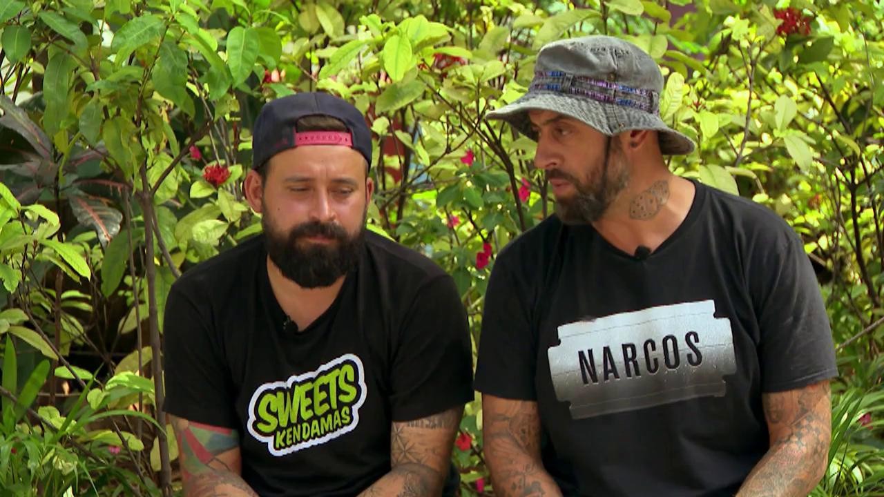 CRBL &icirc;l cară &icirc;n spate pe Oase: Nu pot să merg cu papucii ăștia, nu ajungem niciodată așa la imunitate