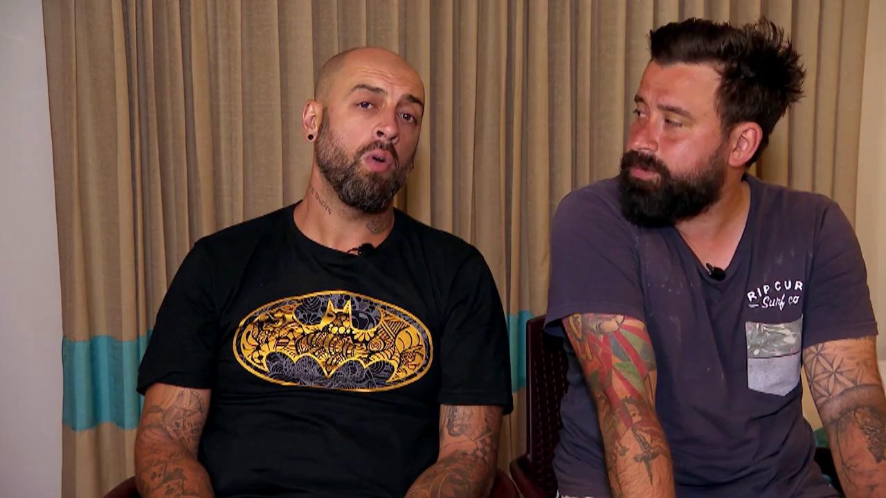 CRBL şi Oase, cazaţi &icirc;ntr-o casă cu 13 pisici: Cred că asta e cazarea lui Ruby