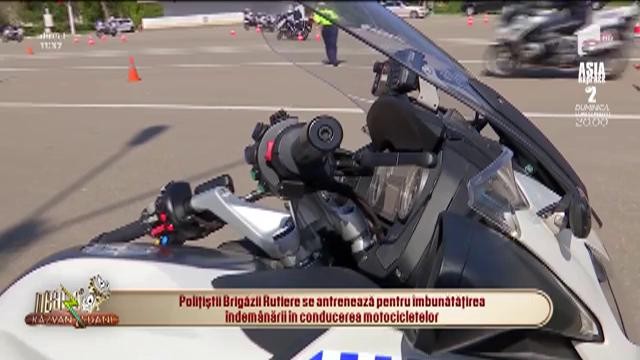Polițiștii Brigăzii Rutiere, antrenament pe două roți: O motocicletă are 300 de kilograme