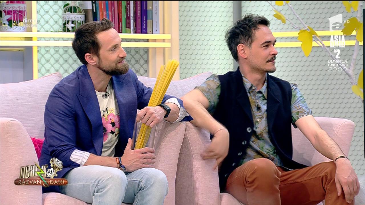 Dani Oțil, către Cosmina Adam: Te ai pupat cu Ciprian Silași?