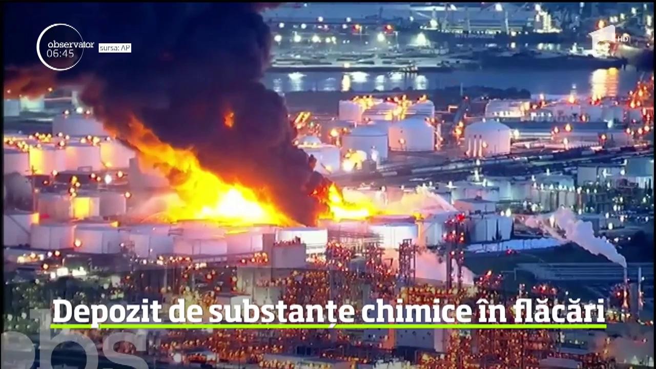 Un uriaş incendiu a băgat spaima &icirc;n locuitorii oraşului Houston, din Texas, mai ales că nu a fost stins şi ar putea continua cel puţin două zile
