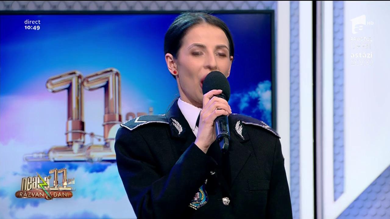 Gabriela Voichiţa Mărincuş Burcă interpretează piesa "Dragu-mi-i p&acirc;nă am să mor"