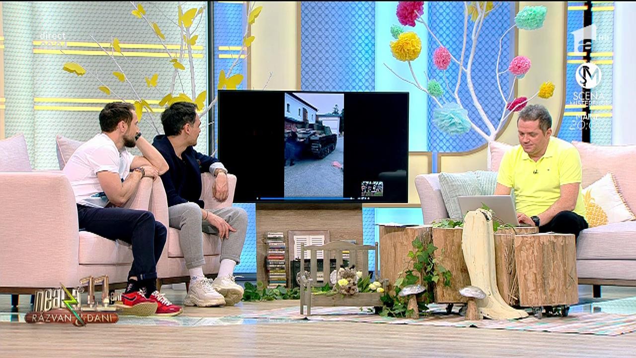 Smiley News. Mai mulţi soldaţi ruşi au pornit un tanc d&acirc;nd la manivelă!