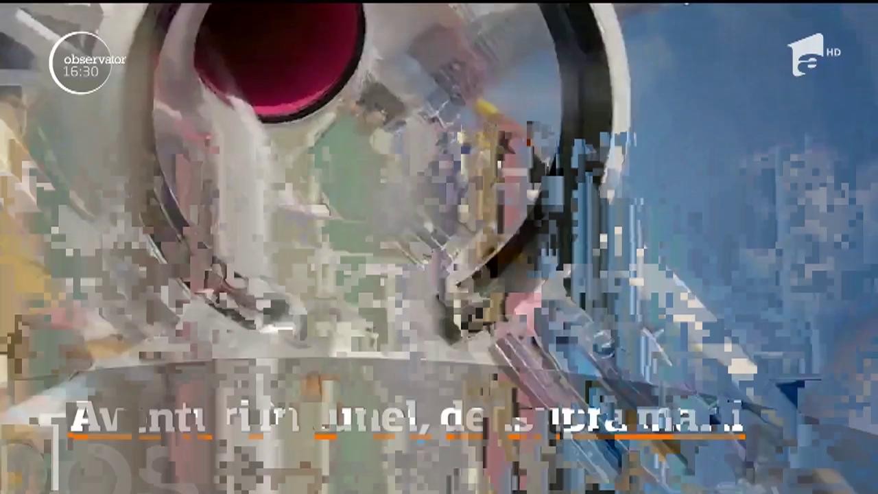 Experienţă de neuitat. Imagini cu cel mai mare tobogan acvatic de pe mare, lung de 240 de metri