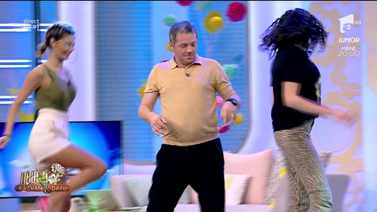E vineri! Să &icirc;nceapă petrecerea! Ramona, Amalia Ștefania și Cătălin Oprișan, dans pe melodia "Meneaito"
