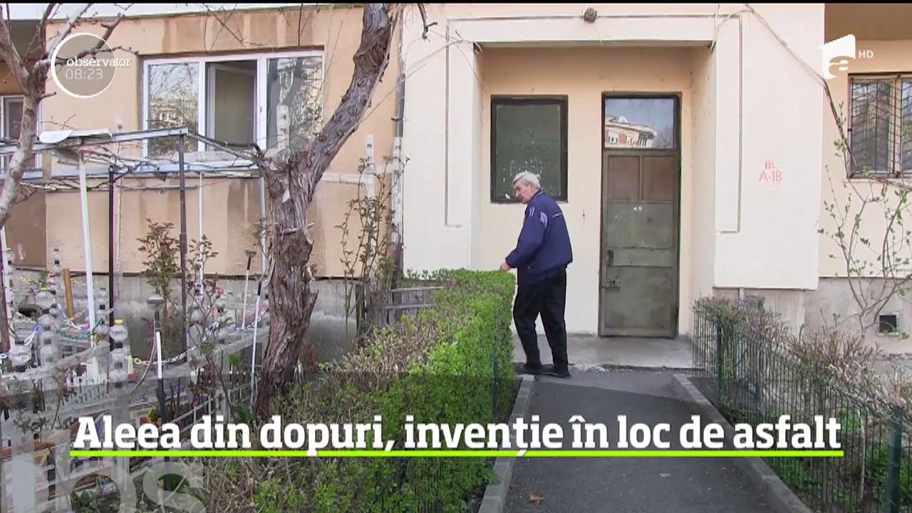 Un craiovean i-a lăsat cu gura căscată pe vecini. Ca să scape de noroiul din faţa blocului, omul a pavat aleea cu dopuri de sticlă, &icirc;n loc de asfalt