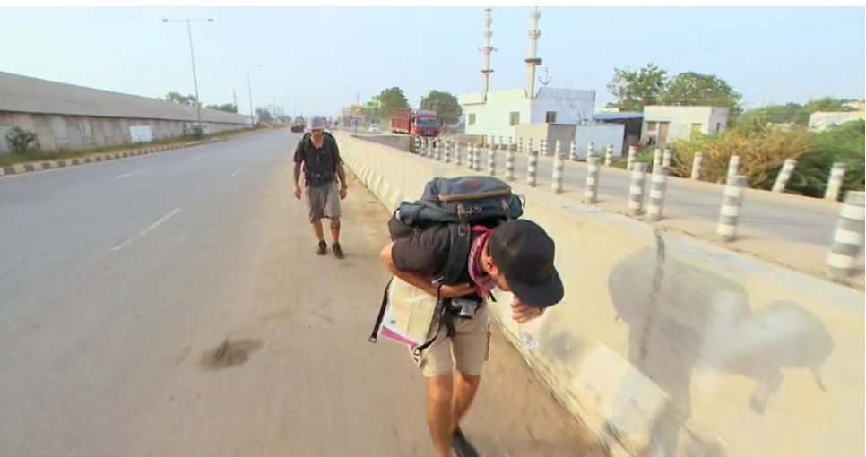 Șerban Copoț nu mai rezistă din cauza mirosului insuportabil: &rdquo;Erau amestecate cadavreme de diverse animale sub formă lichidă...&rdquo;