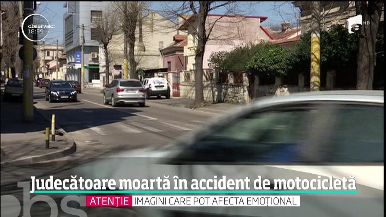 O judecătoare a murit &icirc;ntr-un accident de motocicletă provocat de un poliţist! Două maşini i-au lovit &icirc;n plin