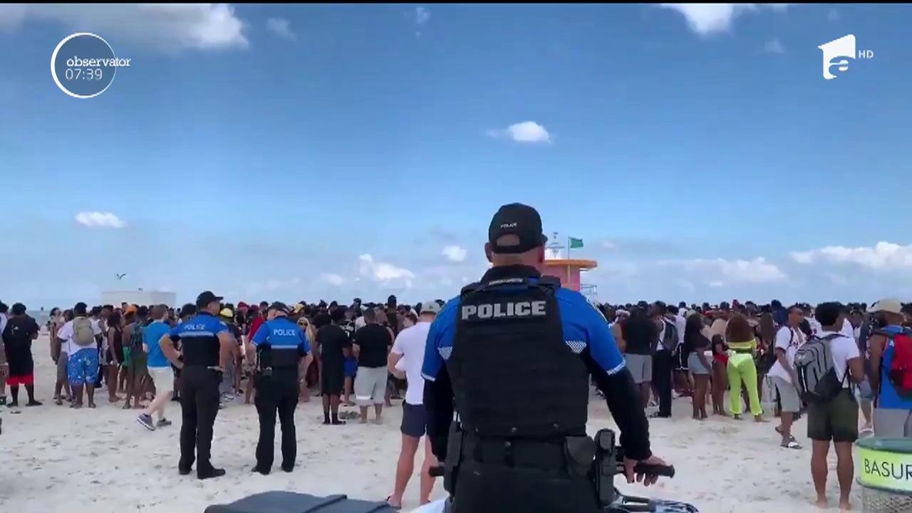 La Miami, poliţia a dat buzna pe plajă. Nu la soare, distracţie şi bronz, ci ca să aibă grijă de tineri