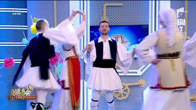 Ansamblul KYMATA al Uniunii Elene din Rom&acirc;nia, Filiala Prahova, dans excepțional &icirc;n platoul de la Neatza