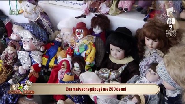 Expoziție inedită de păpuși din porțelan, &icirc;n D&acirc;mbovița. Colecționarul Victor Mihalache are 700 de exemplare: &Icirc;mi doresc să le viziteze lumea &icirc;ntr-un muzeu