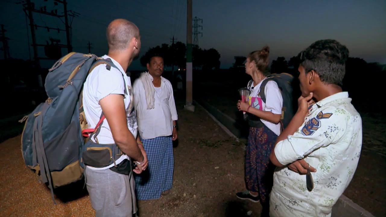 Ruby şi Robert, vecini pe acoperiş cu Bogdan şi Cocuţa! "Ce cameră mare aveţi"