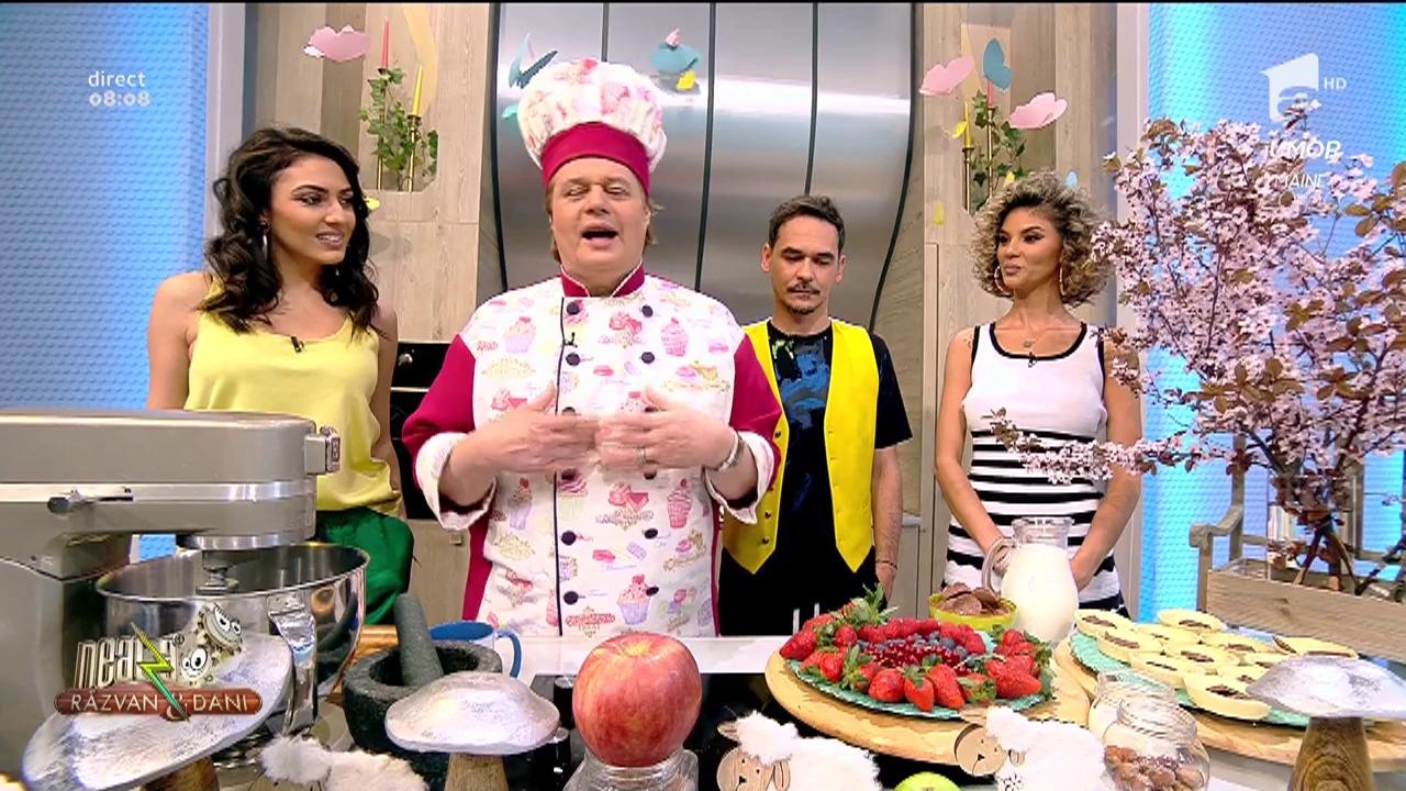 Rețeta zilei. Mămici dulci, niște tarte cu ciocolată și cremă de vanilie