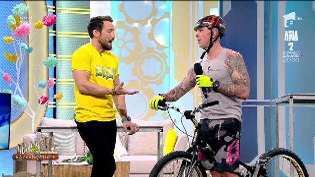 Crezi că știi să mergi pe bicicletă? Cu siguranță nu o faci ca el! Gabi Orban, biker, a intrat &icirc;n Cartea Recordurilor